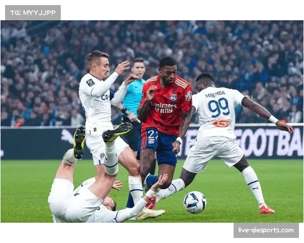 图卢兹2-2战平摩纳哥，法甲中游球队激烈对抗